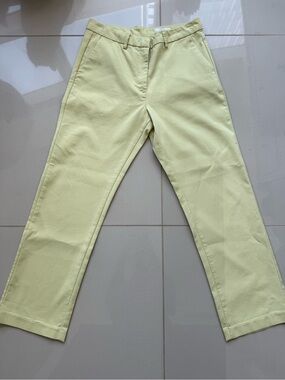 Women's Slim Chino Pants in Lime-Yellow from Lefties, EU 38